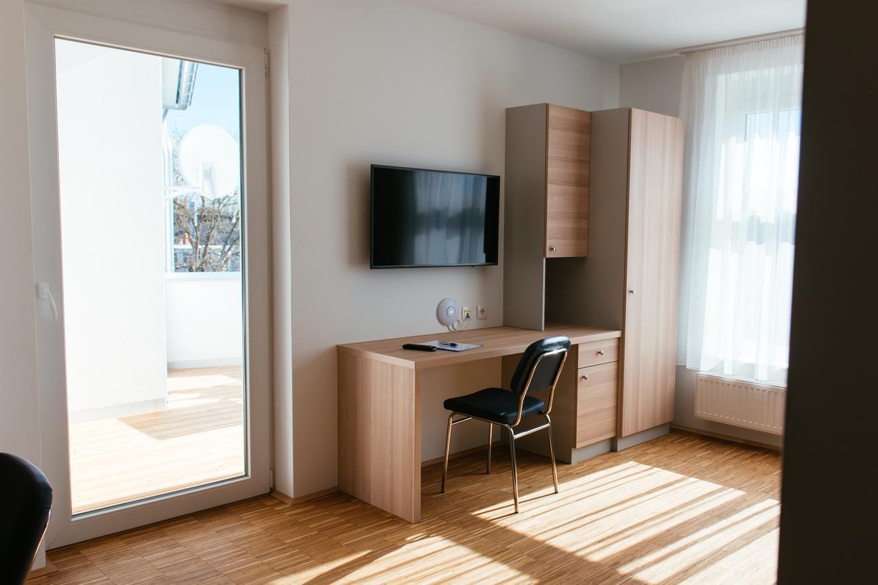 Rudersdorf Aparthotel Heuberger מראה חיצוני תמונה