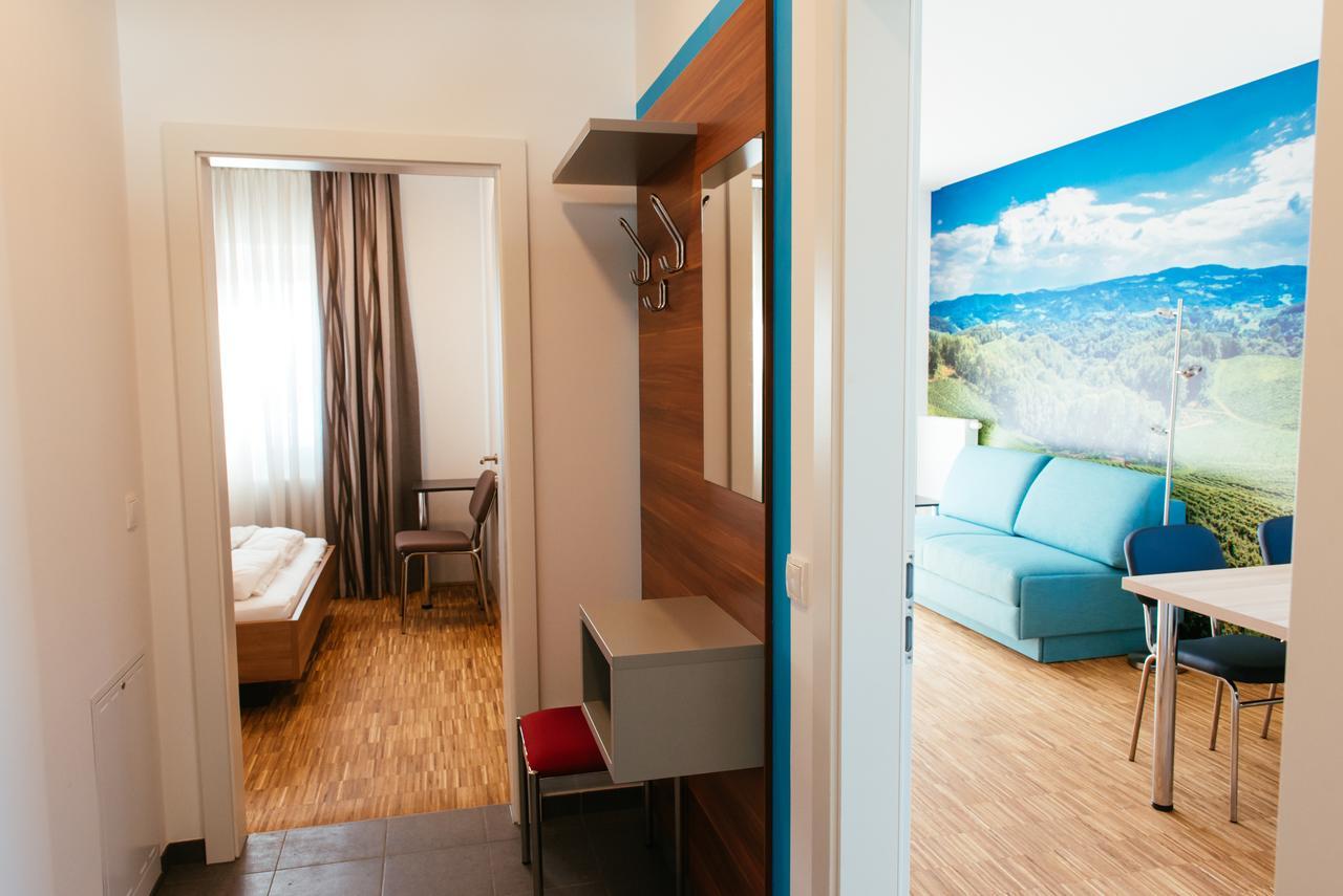 Rudersdorf Aparthotel Heuberger מראה חיצוני תמונה