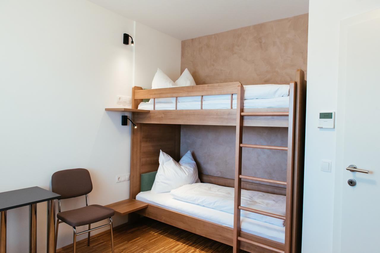 Rudersdorf Aparthotel Heuberger מראה חיצוני תמונה