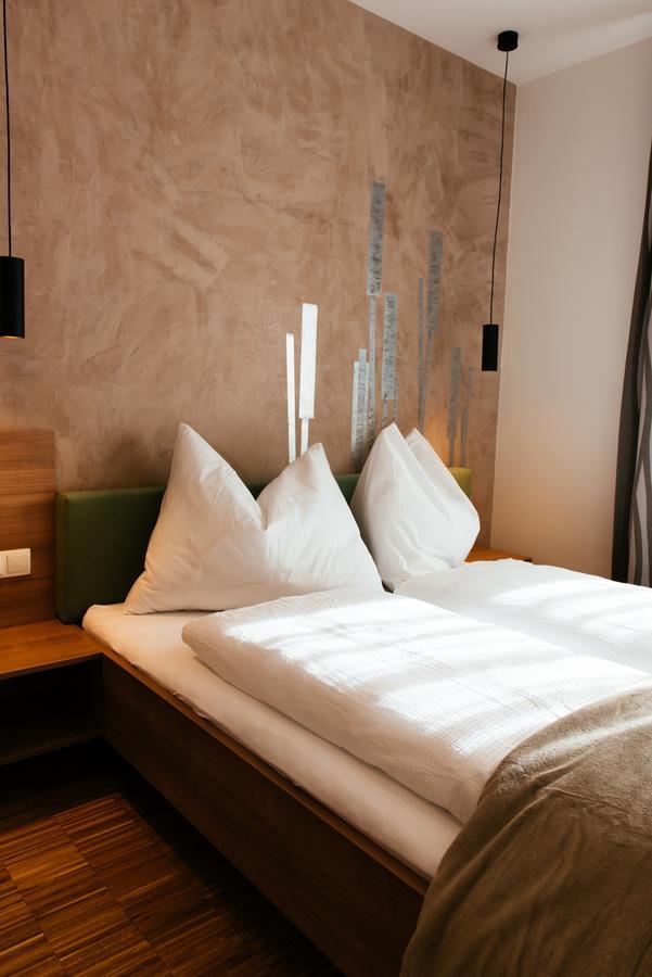 Rudersdorf Aparthotel Heuberger מראה חיצוני תמונה